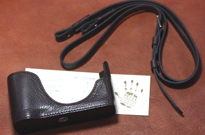 <b>the Fotoイタリアンレザー製カメラボディケース（ブラウン）</b>