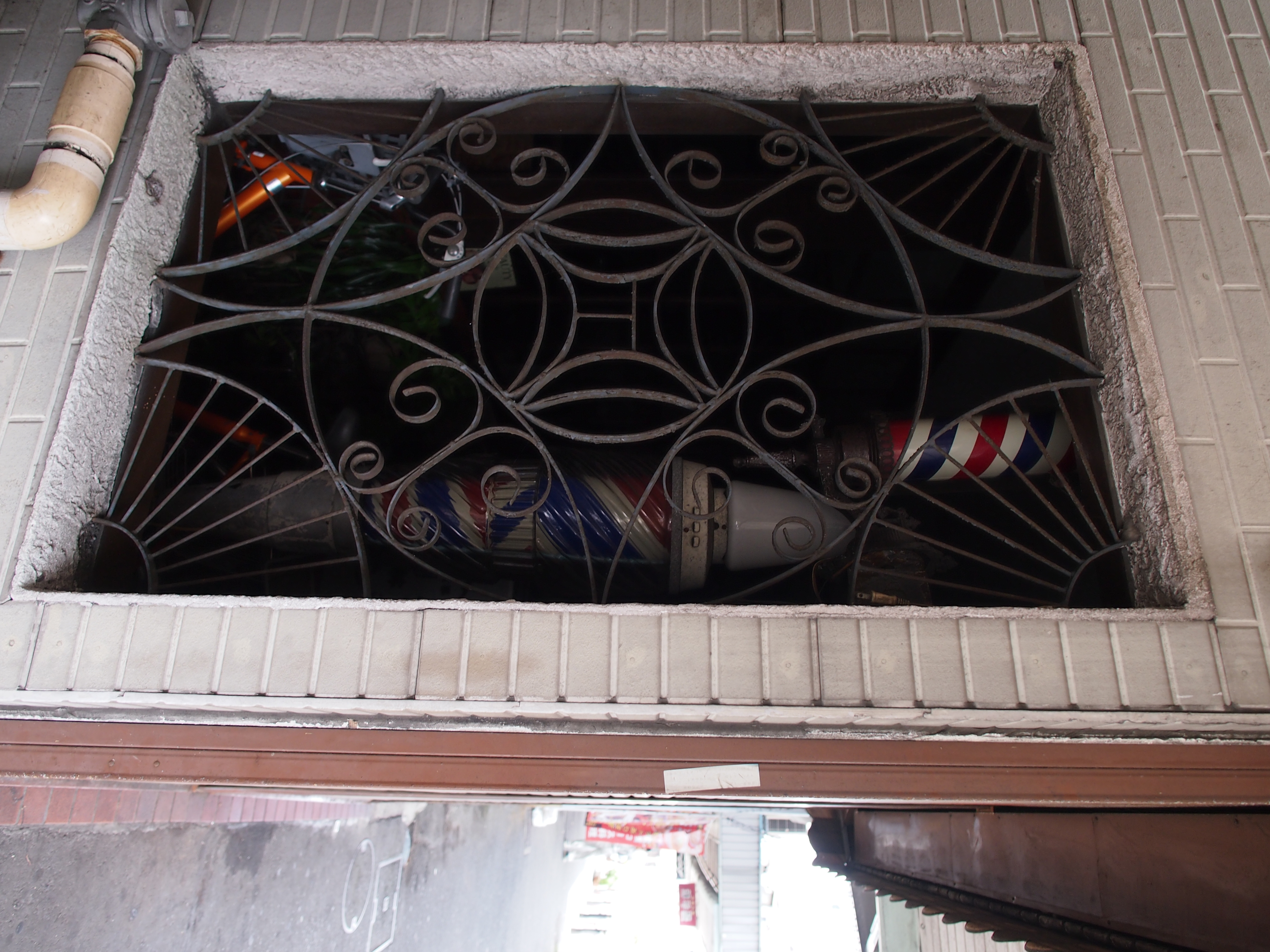 <b>E-P3 / M.ZUIKO DIGITAL ED 12mm F2 / 約5.2MB / 3024x4032 / 1/100秒 / F2.5 / -1.0EV / ISO200 / WB:オート / 12mm</b>