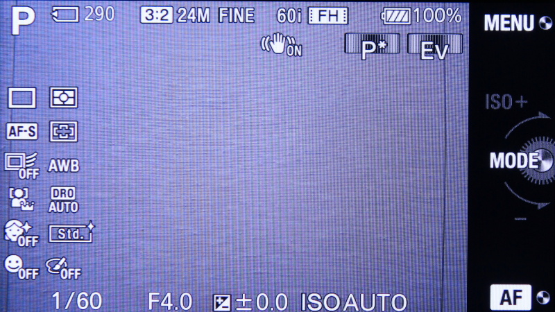 <b>Pモード時。右上にダイヤルの機能割り当てを表示する</b>