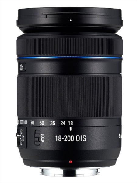 <b>SAMSUNG 18-200mm F3.5-6.3 ED OIS</b>