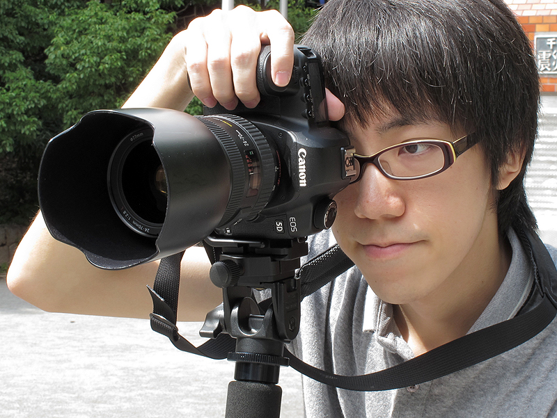 <b>L-ブラケットを使っていれば縦位置撮影もやりやすい</b>