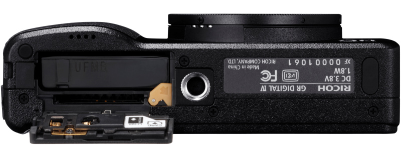 <b>対応バッテリーはGR DIGITAL IIIと同じ</b>