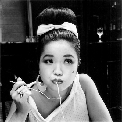 <b>Lucyより (c)Bruse Osborn</b>