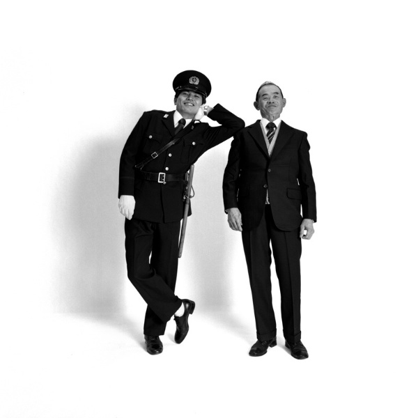 <b>1984年撮影　親: 小池武司（農業）　子: 小池善久（警察官）　parent: Takeshi Koike / farmer　child: Yoshihisa Koike / policeman　(c)Bruse Osborn</b>