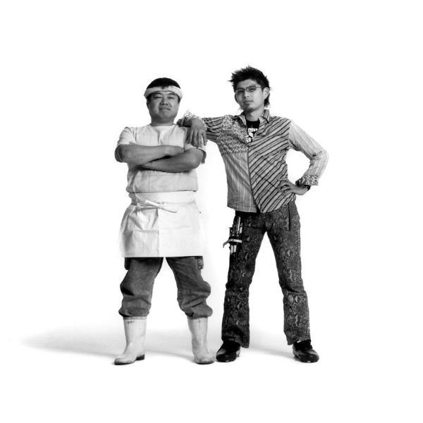 <b>2004年撮影　親: 飯島順勝（ラーメン屋）　子: 飯島憲一郎（美容師）　parent: Sumikatsu Iijima / ramen shop owner　child: Kenichiro Iijima / beautician　(c)Bruse Osborn</b>