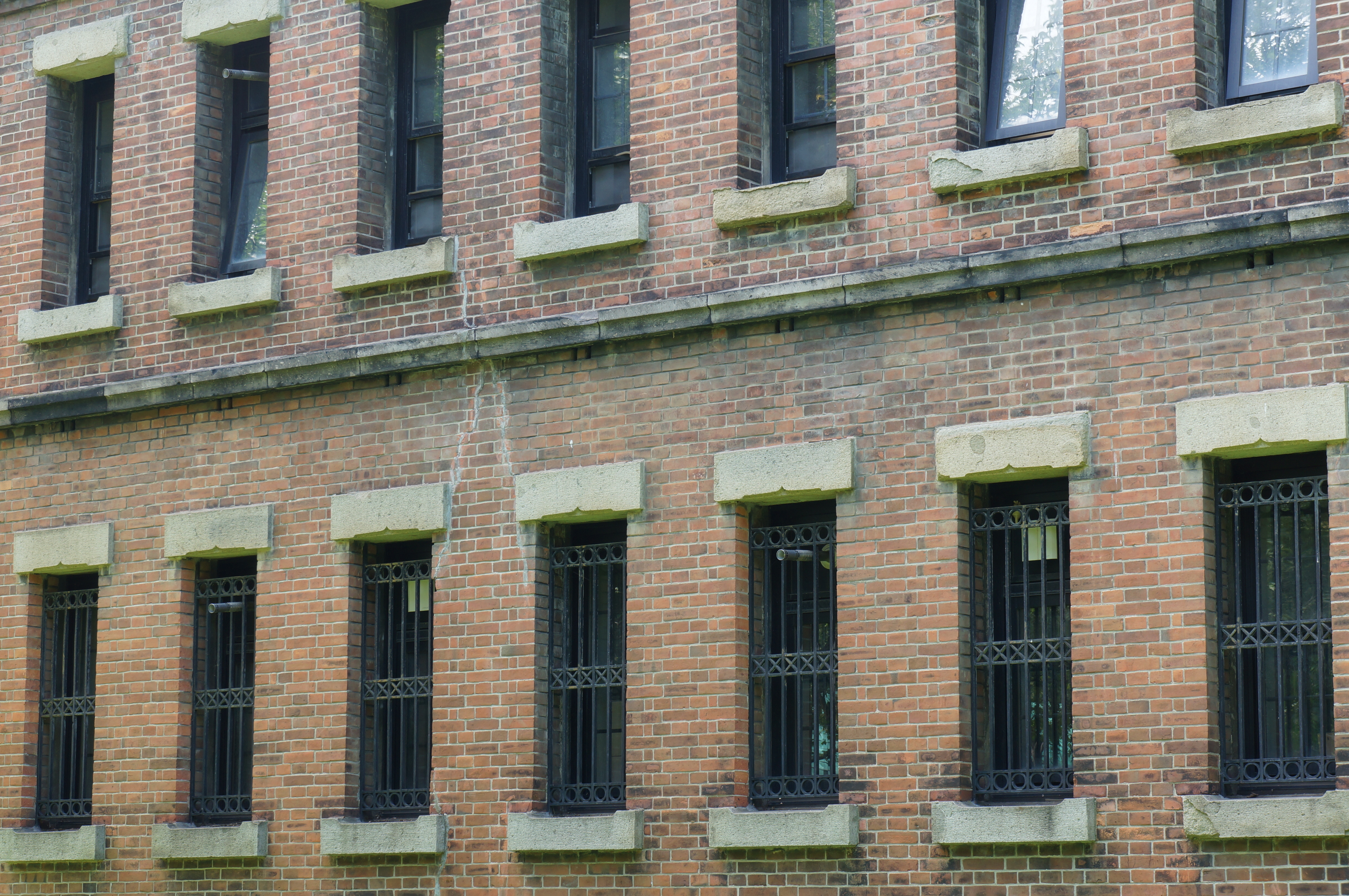 <b>ISO200 / 高感度ノイズリダクション:弱 / NEX-5N / E 18-55mm F3.5-5.6 OSS / 4,912×3,264 / 絞り優先AE / 1/15秒 / F11 / 0.3EV / WB:太陽光 / 55mm</b>