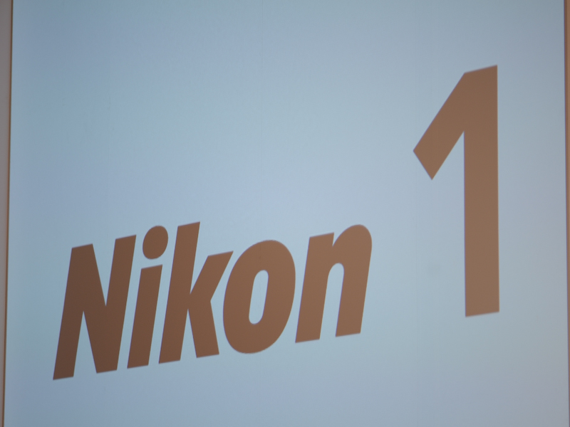 <b>新シリーズを「Nikon 1」とした</b>
