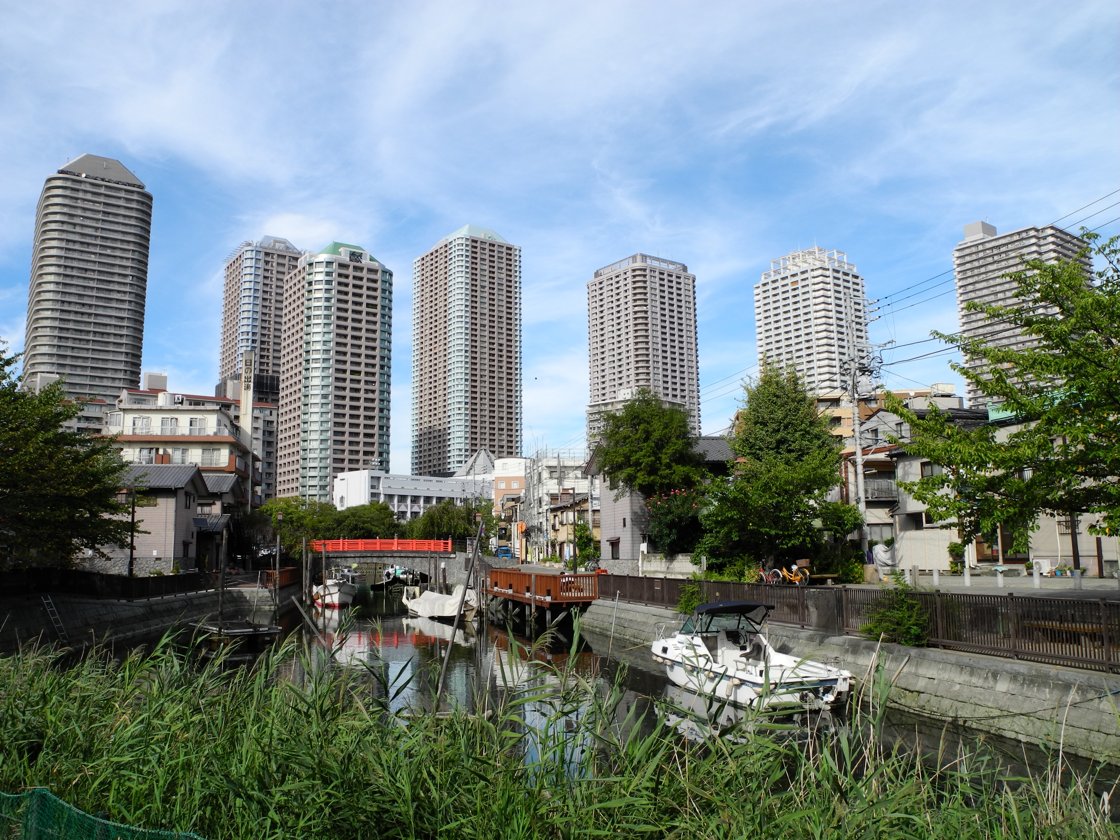 <b>ピクチャーコントロール:ビビッド / COOLPIX P7100 / 約2.4MB / 3,648×2,736 / 1/400秒 / F5.6 / 0.0EV / ISO100 / WB:オート / 6mm</b>