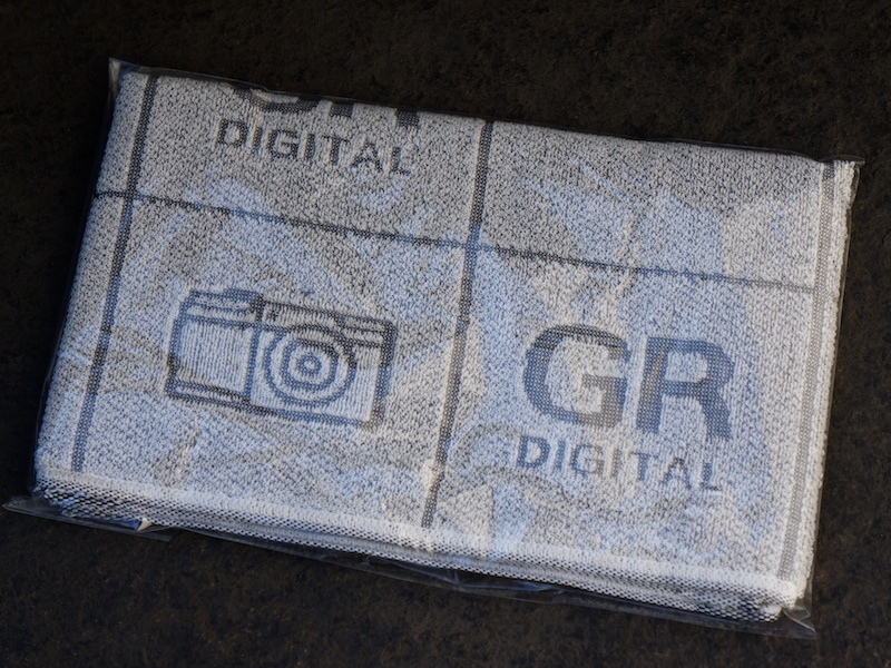 <b>抽選会でもらえたGR DIGITALオリジナルタオル</b>
