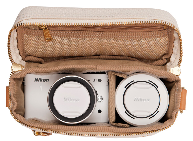 <b>収納例（キャンバス、オフホワイト）</b>