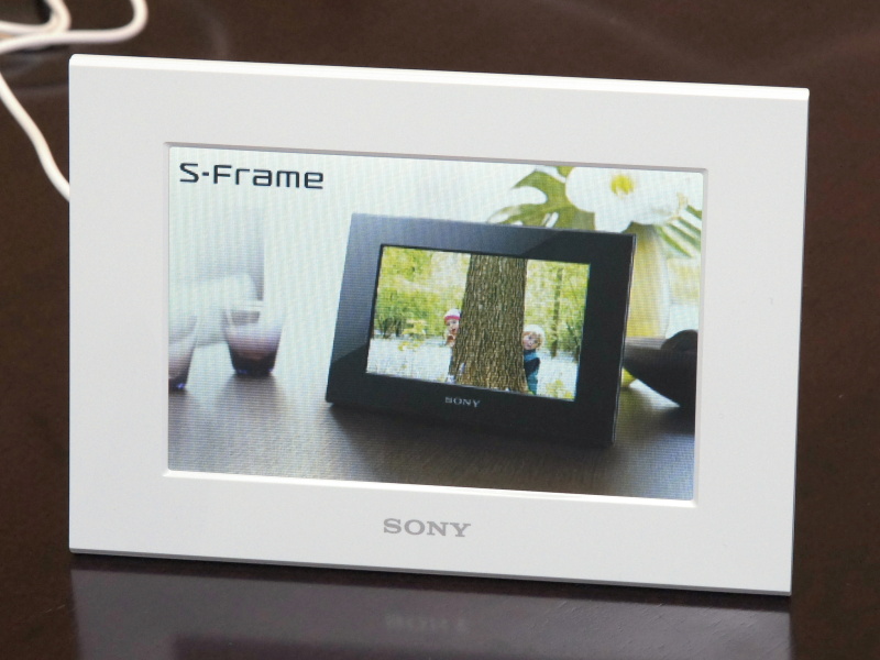 <b>DPF-C70A（ホワイト）</b>