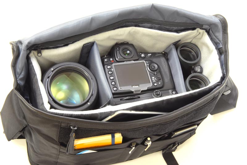 <b>aosta DECORO AOC-DC1SHL-BKの収納例</b>