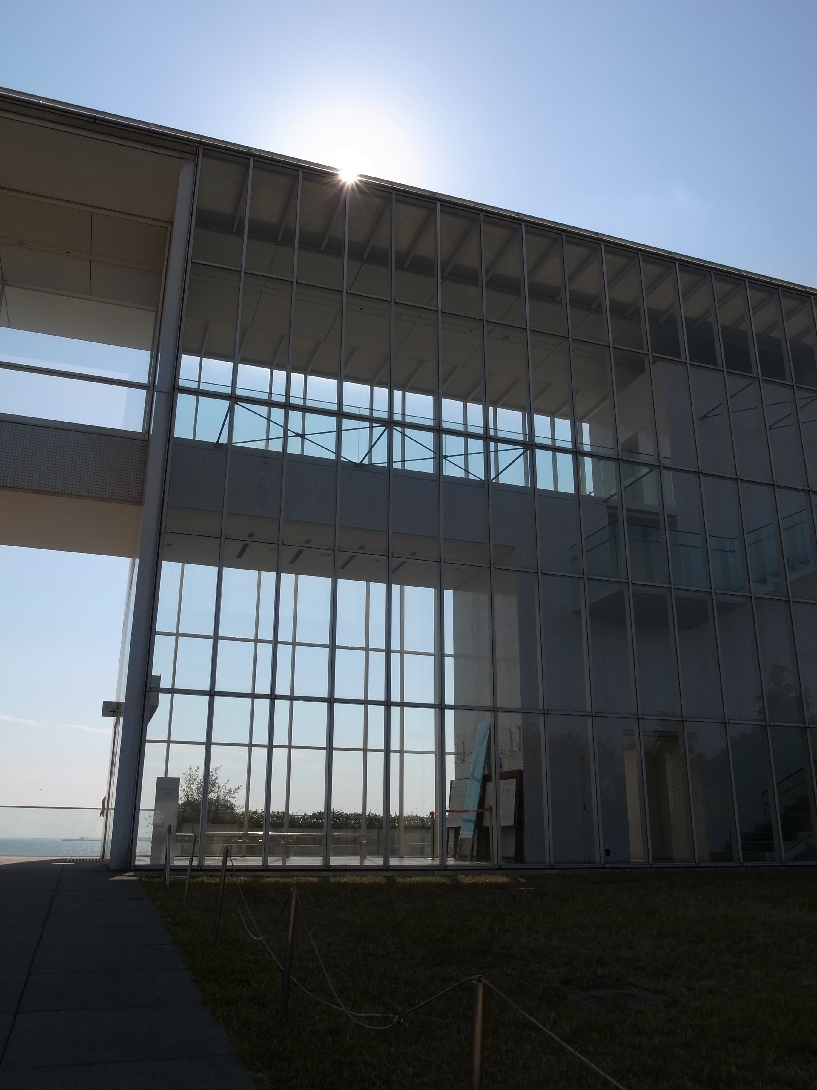 <b>ダイナミックレンジ補正:オフ / GR DIGITAL IV / 3,648×2,736 / 1/620秒 / F7.1 / 0EV / ISO80 / WB:オート</b>