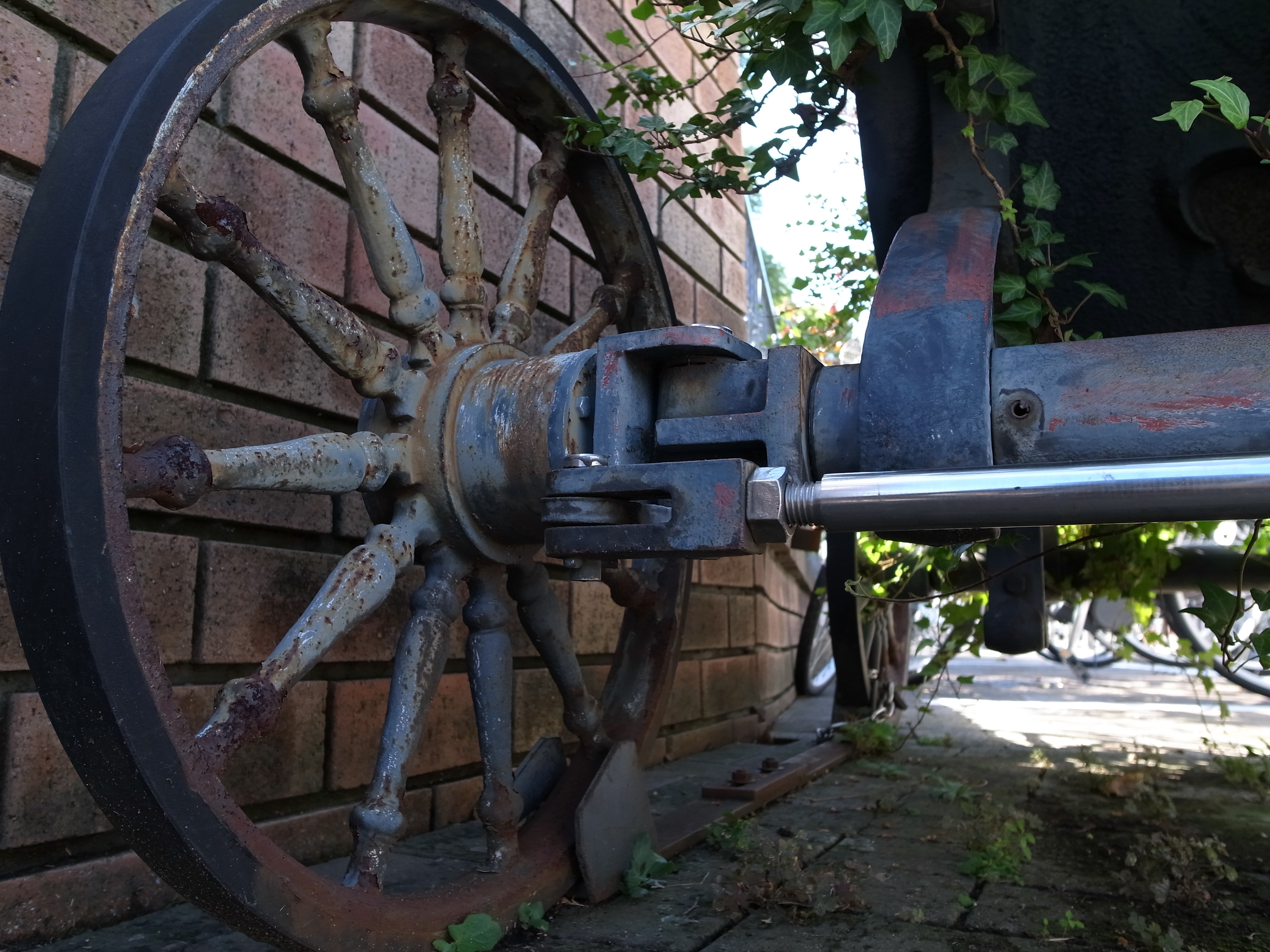 <b>スタンダード / GR DIGITAL IV / 3,648×2,736 / 1/125秒 / F2.8 / -0.7EV / ISO80 / WB:オート</b>