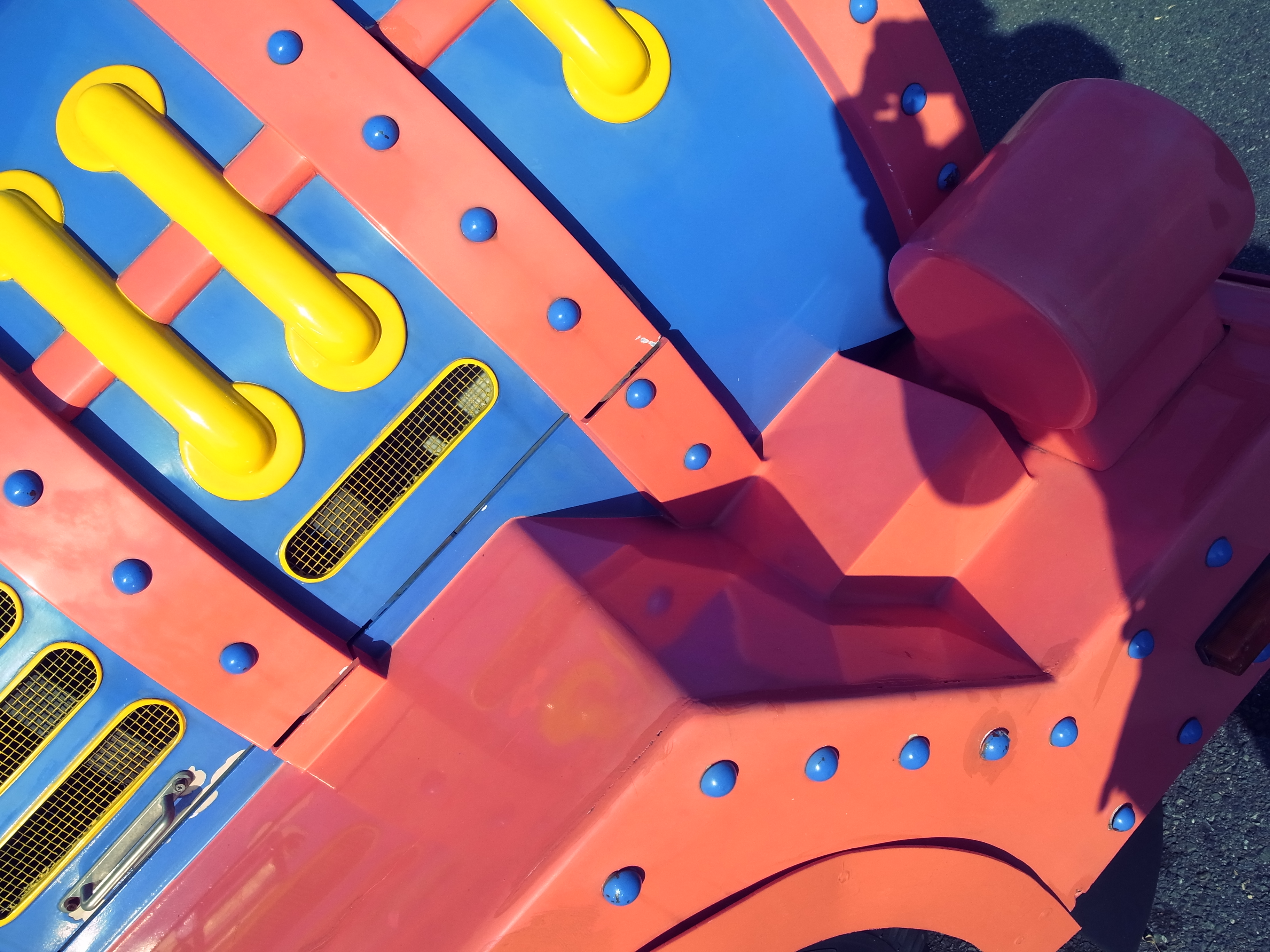 <b>クロスプロセス / GR DIGITAL IV / 3,648×2,736 / 1/540秒 / F5.6 / 0EV / ISO80 / WB:オート</b>