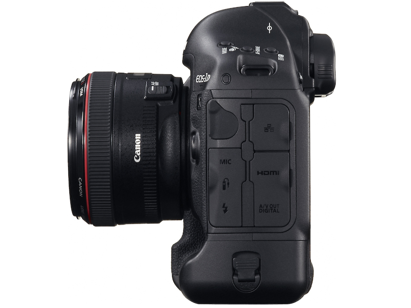 <b>EF 50mm F1.2 L USMの装着例</b>