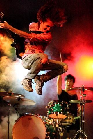 <b>EOS-1D X / EF 70-200mm F2.8 L IS II USM / 1/1,000秒 / F2.8 / 0EV / ISO51200 / 絞り優先AE / 110mm</b>