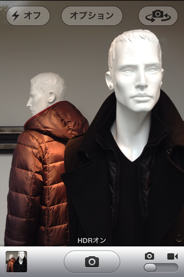 <b>「HDR」をオンにすると、画面下部に「HDRオン」と表示される。わざわざオプションを開かなくてもわかるようになっている</b>