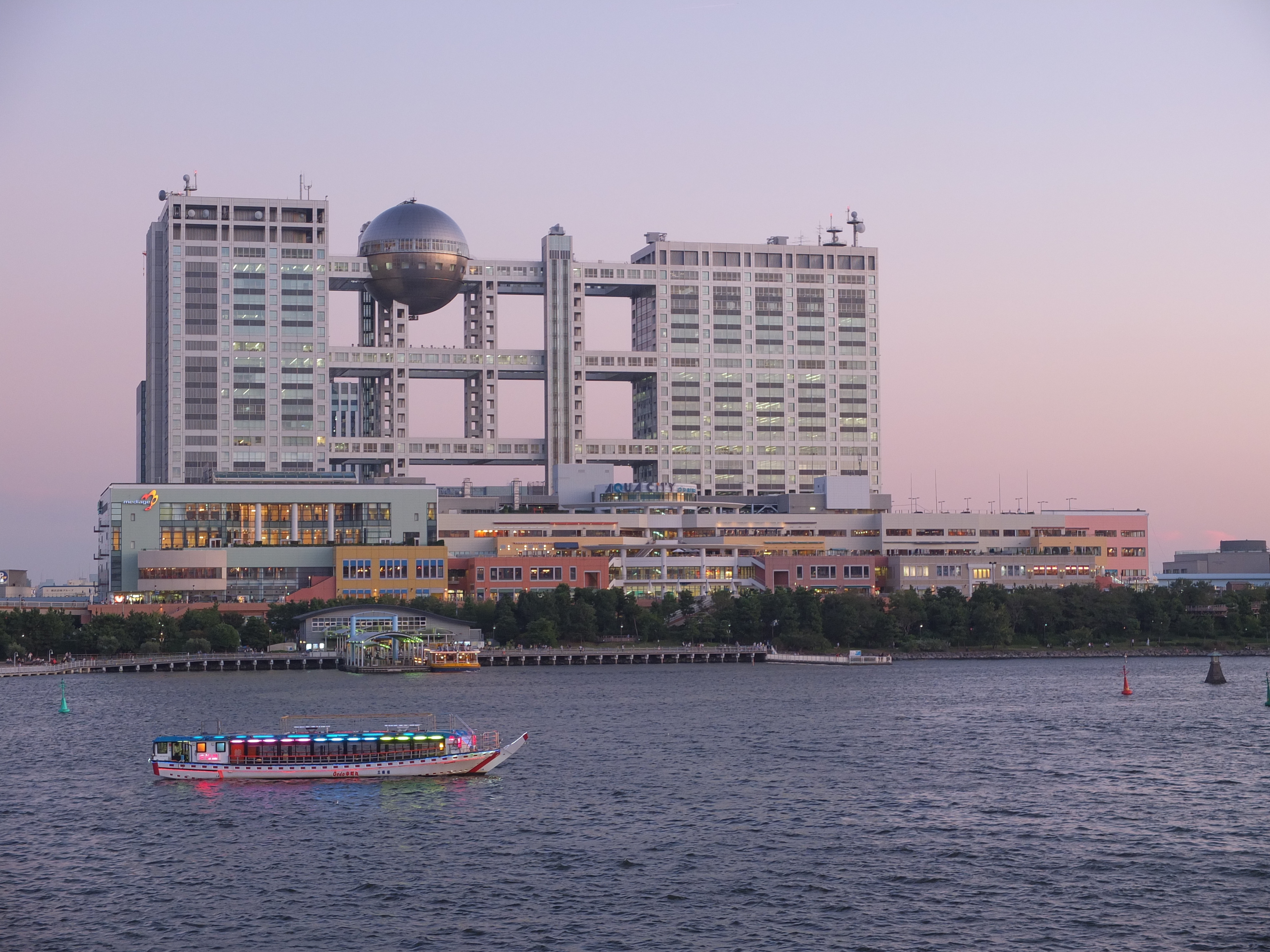 <b>ISO200 / FINEPIX X10 / 4.6MB / 4,000×3,000 / 1/20秒 / F4 / 0.0EV / WB:晴天 / 17.3mm</b>