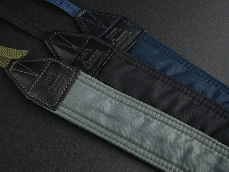 <b>カラーバリエーションは全3色。軽量なわりに耐久性にある素材だ</b>