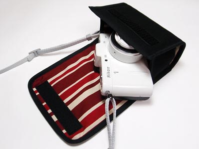 <b>Nikon1 V1ケース（ブラック・ボルドーストライプ）NV1-002</b>