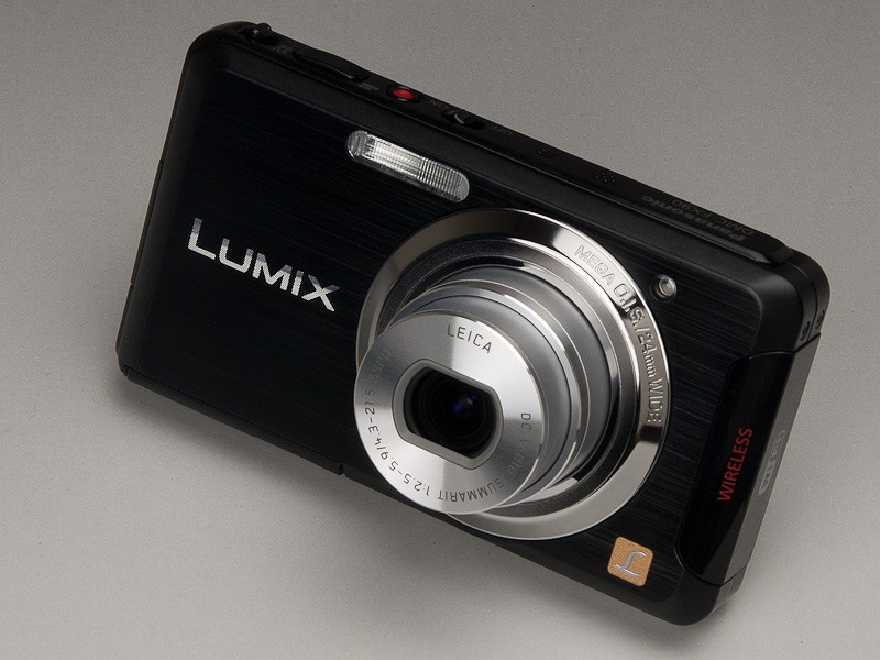 <b>LUMIX DMC-FX90</b>