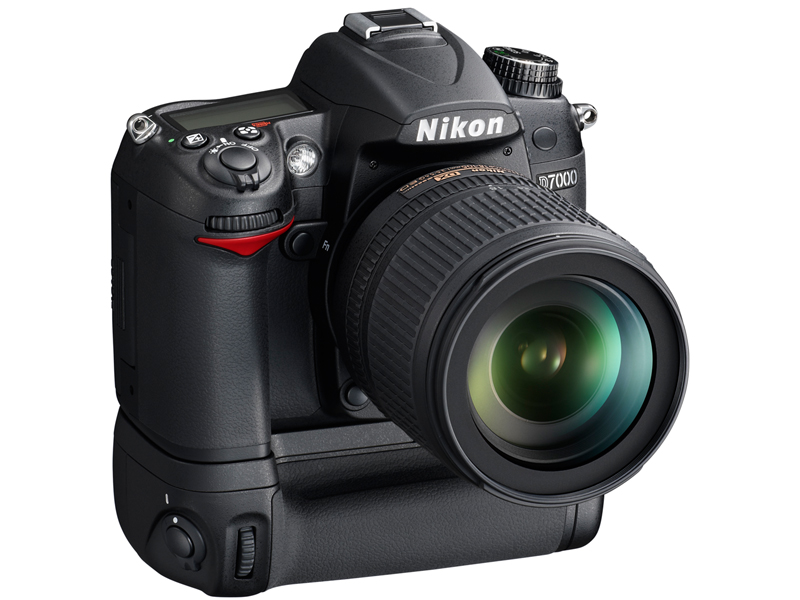 <b>D7000への装着例</b>