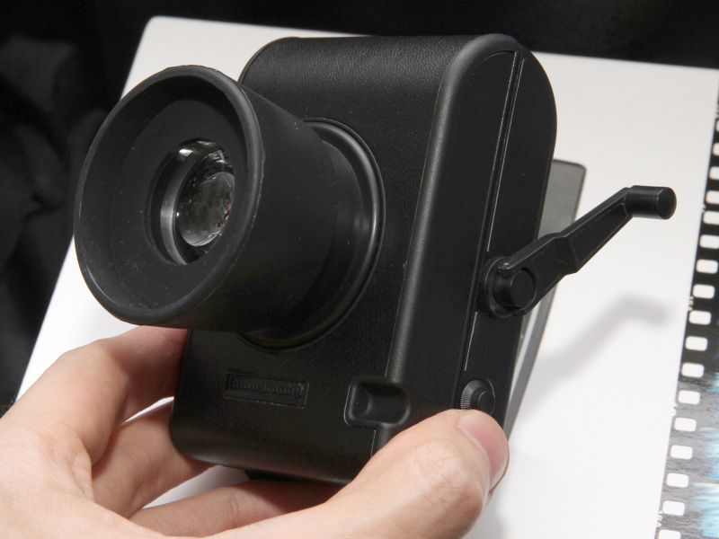 <b>LomoKinoScope</b>