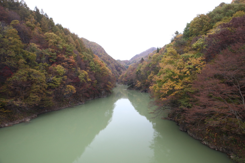 <b>（参考）空が白く飛んでしまった例</b>