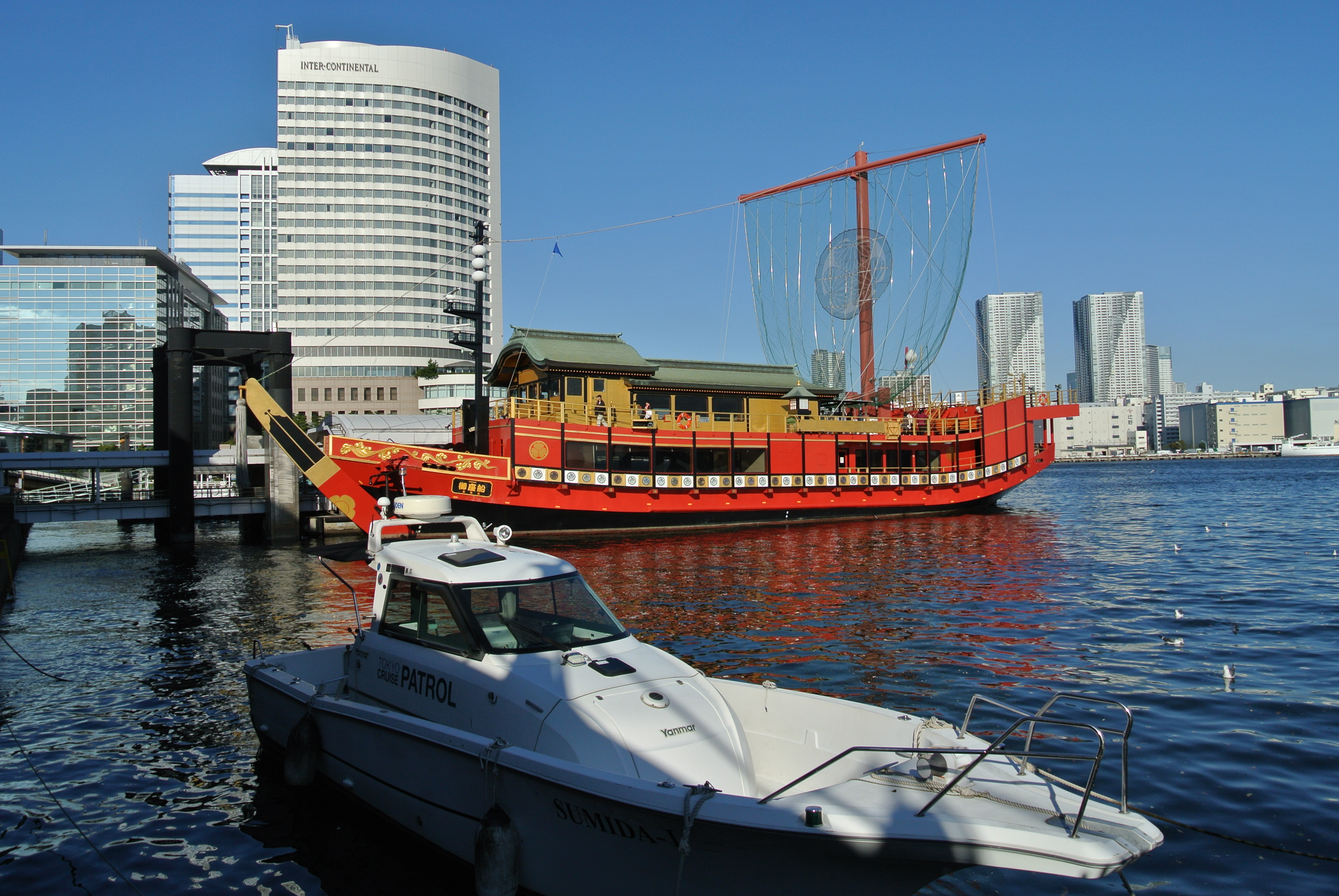 <b>Nikon 1 J1 / 1 NIKKOR VR 10-30mm F3.5-5.6 / 約6.2MB / 3,872×2,592 / 1/640秒 / F6.3 / -0.7EV / ISO100 / WB:オート / 10mm</b>