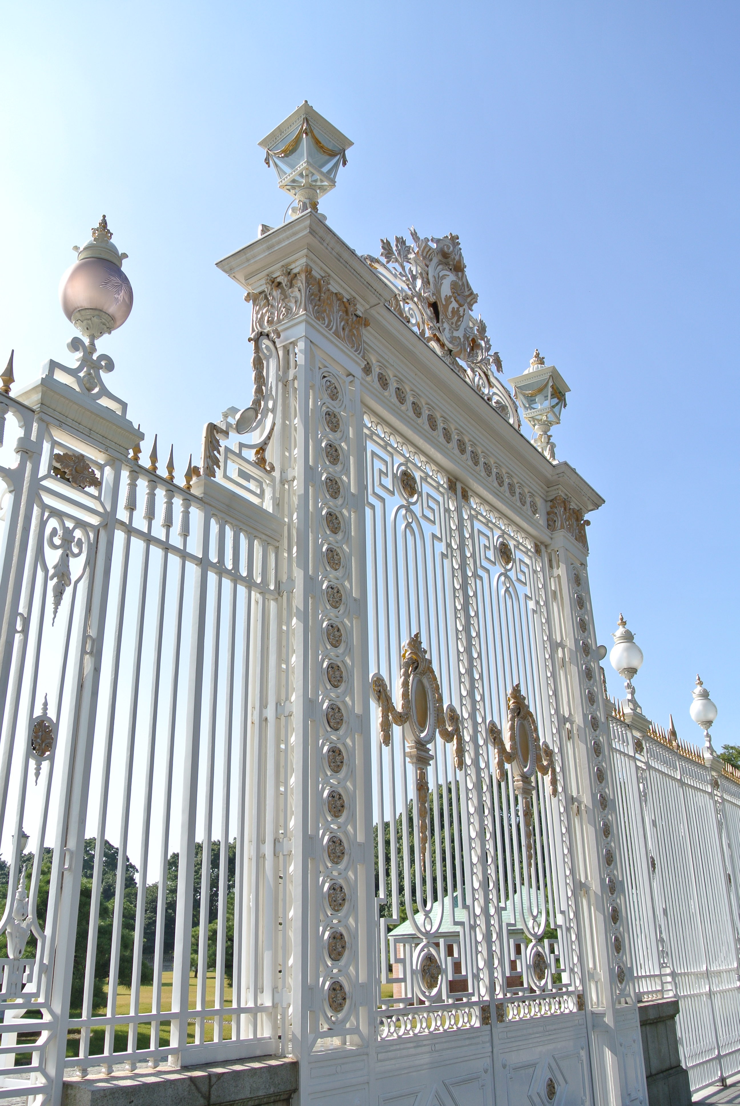 <b>Nikon 1 J1 / 1 NIKKOR VR 10-30mm F3.5-5.6 / 約5.6MB / 2,592×3,872 / 1/400秒 / F5 / +0.7EV / ISO100 / WB:オート / 11mm</b>