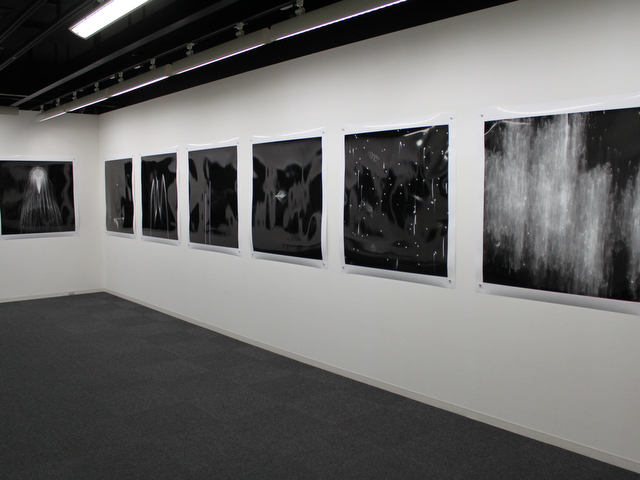 <b>展示した22点は、エプサイトのプライベートラボで事前にテストプリントを重ねた後、最終プリントは1日でプリントしたそうだ</b>