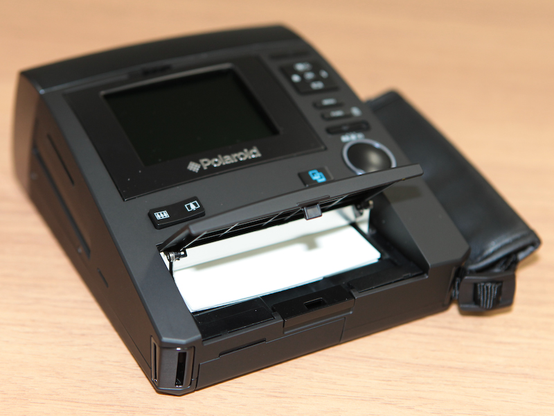 <b>後部に給紙部がある</b>