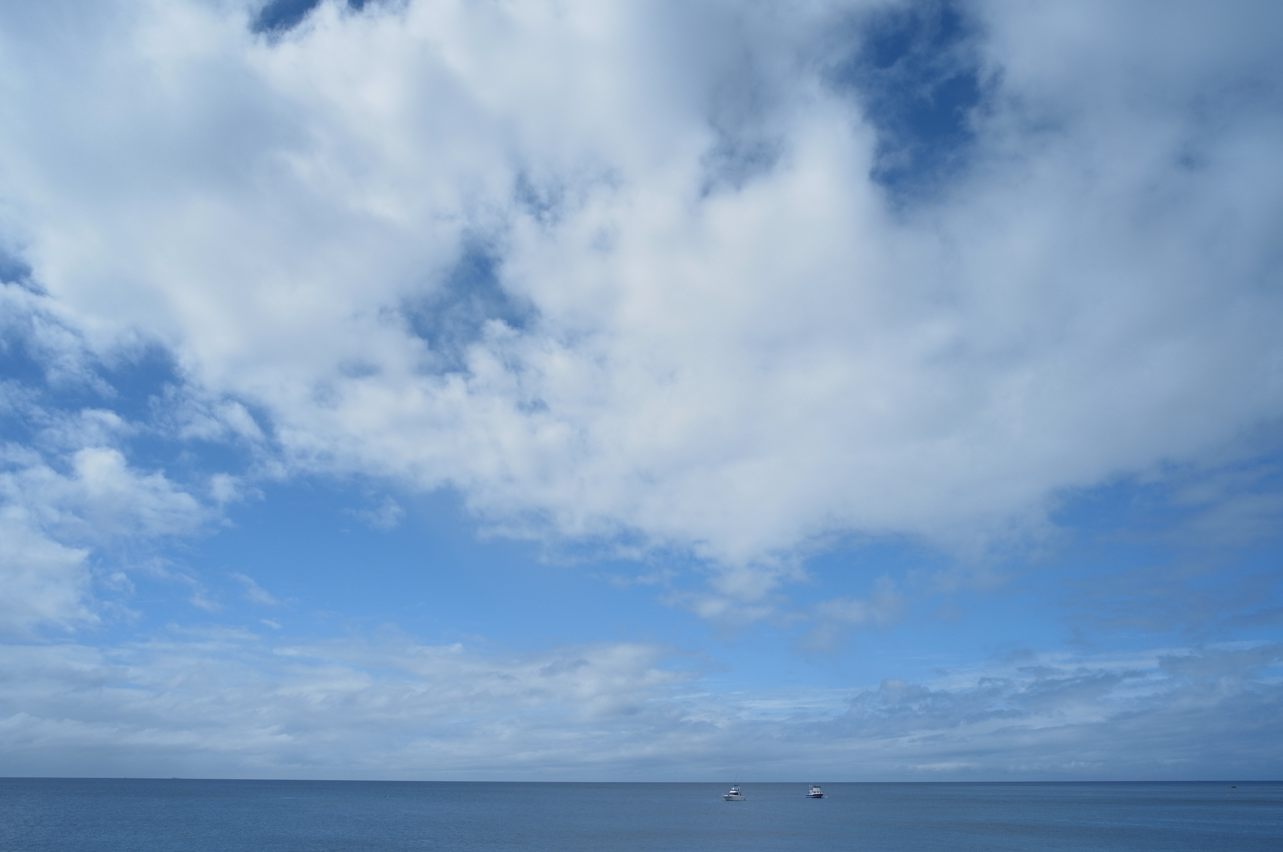 <b>GXR MOUNT A12 / SUPER WIDE-HELIAR 15mm F4.5 / 約4.0MB / 4,288×2,848 / 1/4,000秒 / F4.5 / 0.0EV / ISO200 / WB:屋外</b>