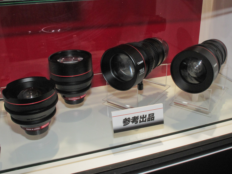 <b>今回初めて展示したシネマ用EFレンズ4本</b>