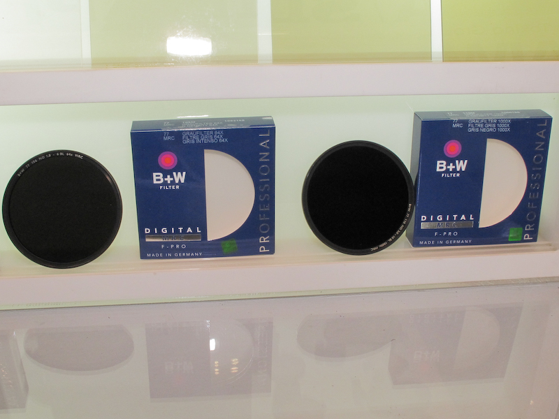 <b>こちらはNDフィルター。左はND64、右はND100</b>