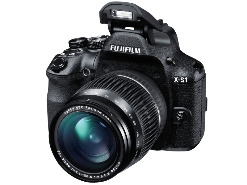 <b>内蔵ストロボをポップアップさせたところ</b>