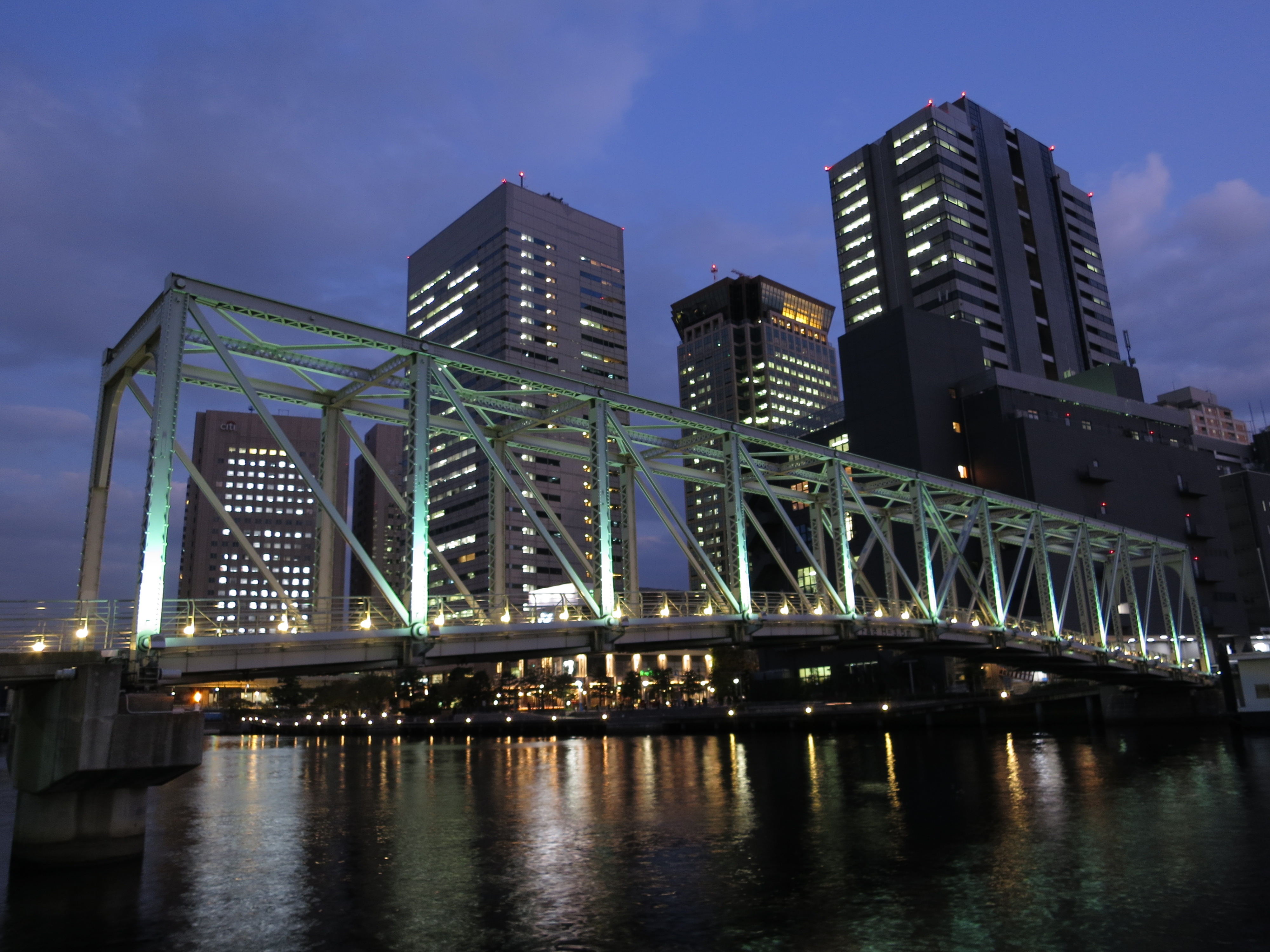 <b>ノイズリダクション:弱 / ISO80 / PowerShot S100 / 約2.4MB / 4,000×3,000 / 1.0秒 / F2.8 / 0.0EV / ISO80 / WB:オート / 5.2mm</b>