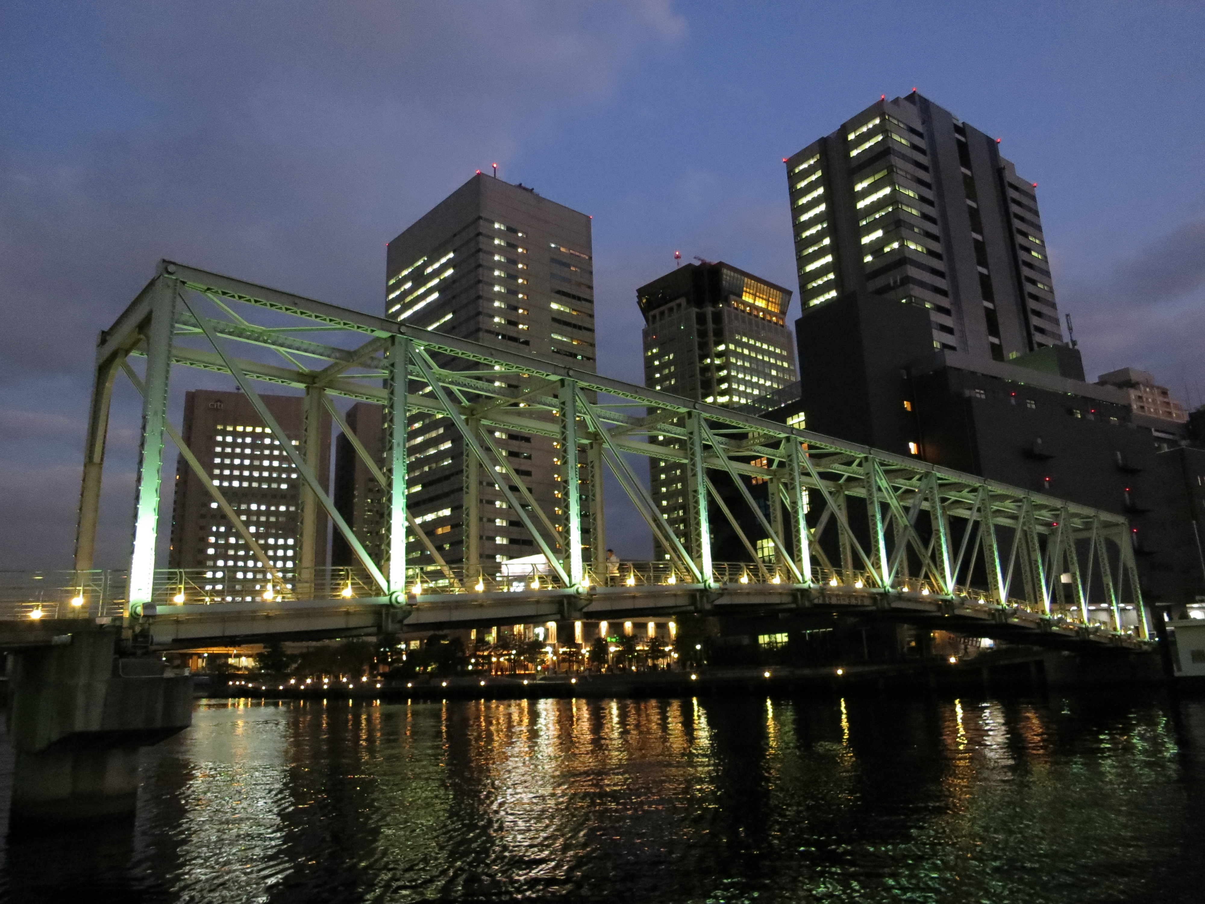 <b>ノイズリダクション:弱 / ISO1600 / PowerShot S100 / 約3.1MB / 4,000×3,000 / 1/15秒 / F2.8 / 0.0EV / ISO1600 / WB:オート / 5.2mm</b>