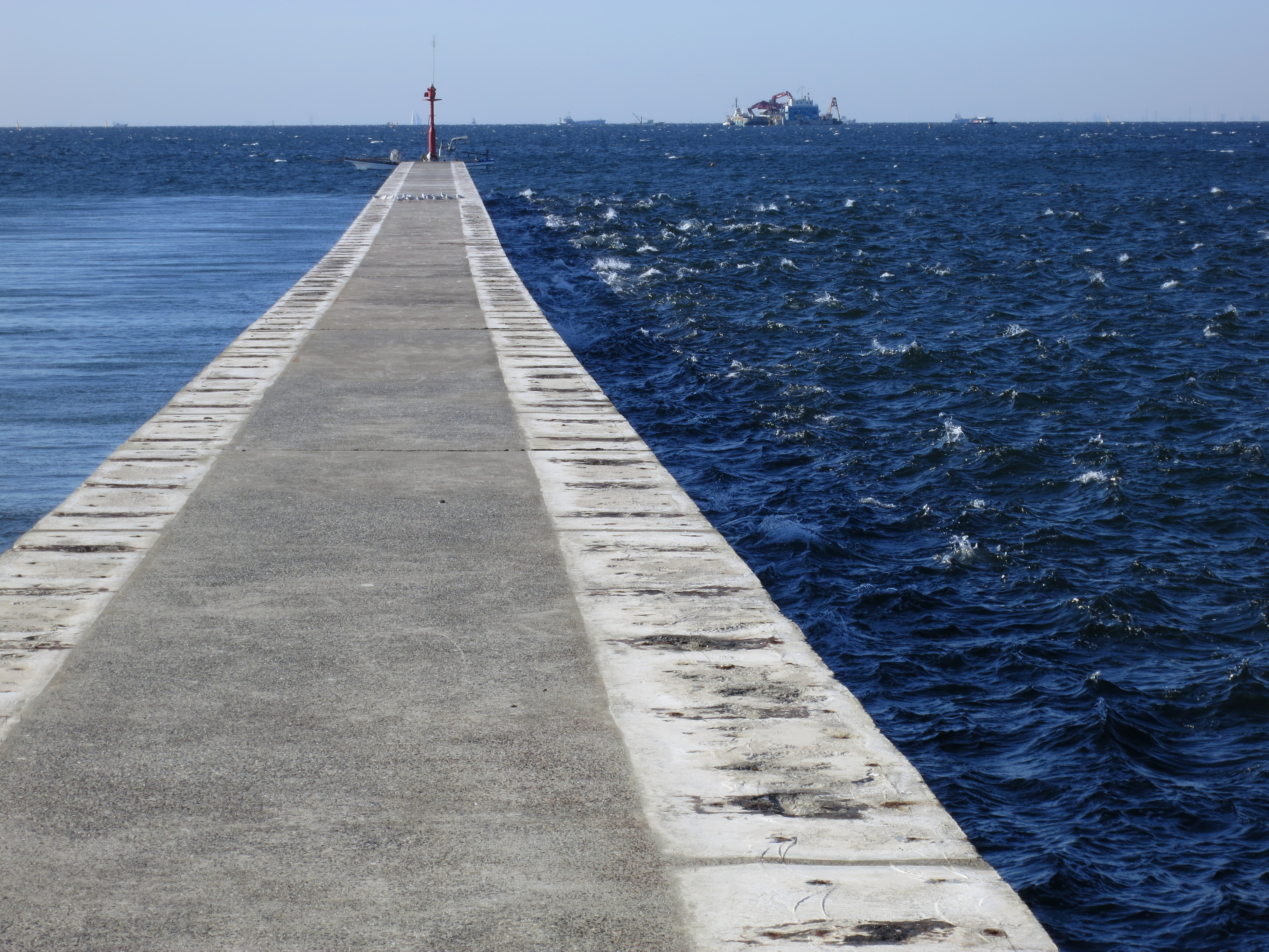 <b>PowerShot S100 / 約3.8MB / 4,000×3,000 / 1/320秒 / F5.9 / 0.0EV / ISO80 / WB:オート / 26mm</b>