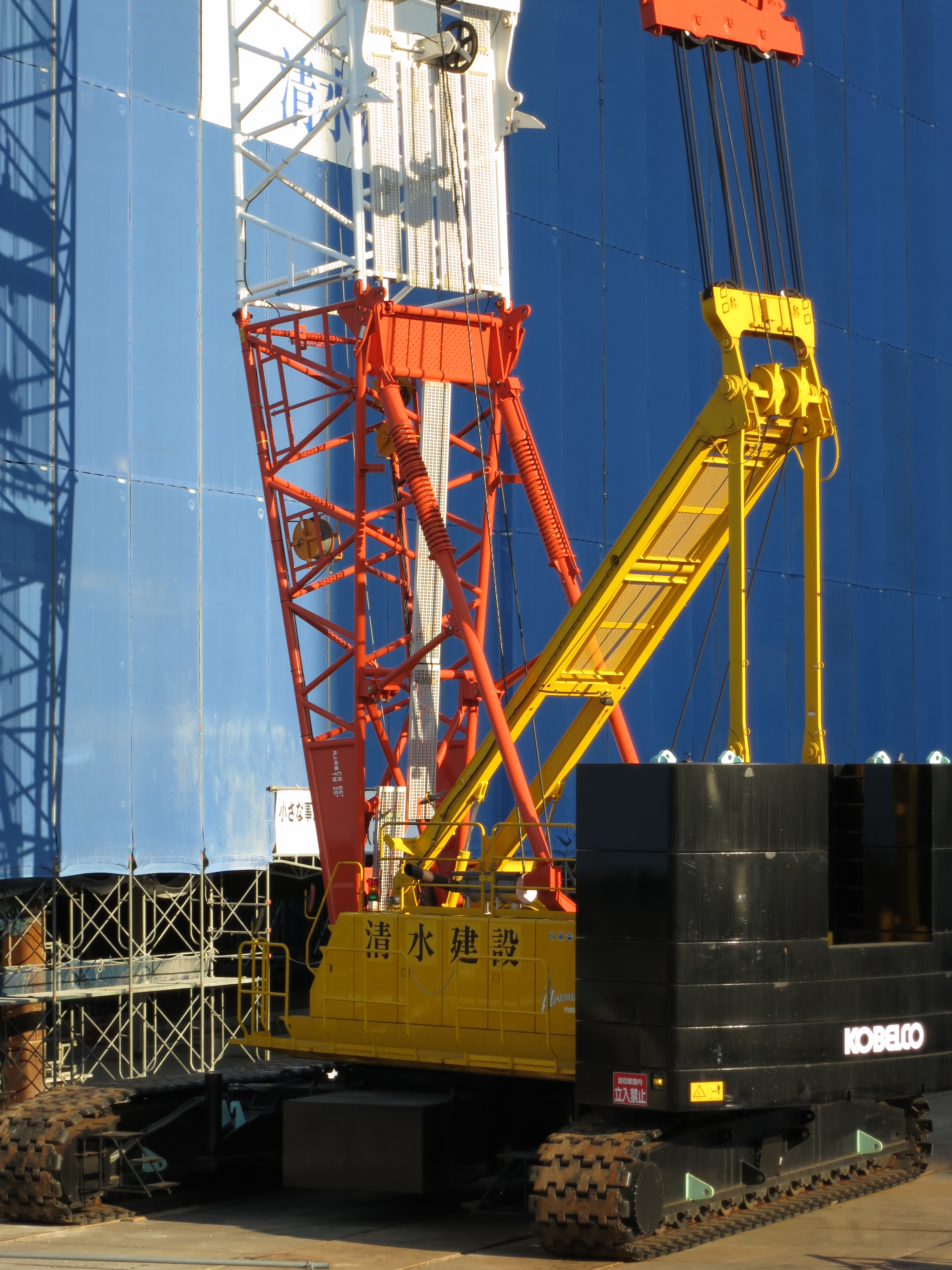 <b>PowerShot S100 / 約2.5MB / 3,000×4,000 / 1/160秒 / F5 / -0.3EV / ISO80 / WB:オート / 20.9mm</b>