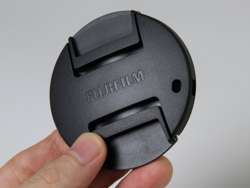 <b>付属のレンズキャップ</b>