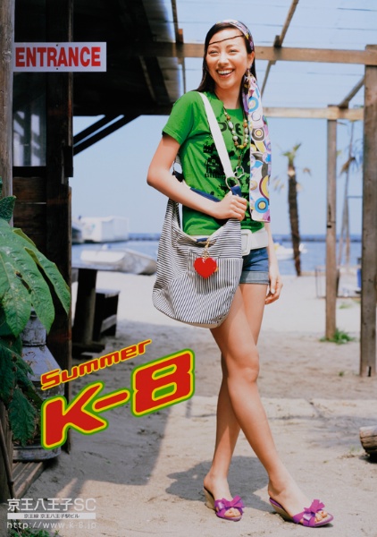 <b>(c) PHOTOGRAPHER HAL</b>