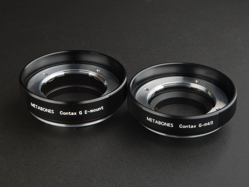 <b>35/45/90mmのコンタックスGレンズに対応。マイクロフォーサーズ用とNEX用があり、ともにmuk selectにて1万3,800円だ</b>