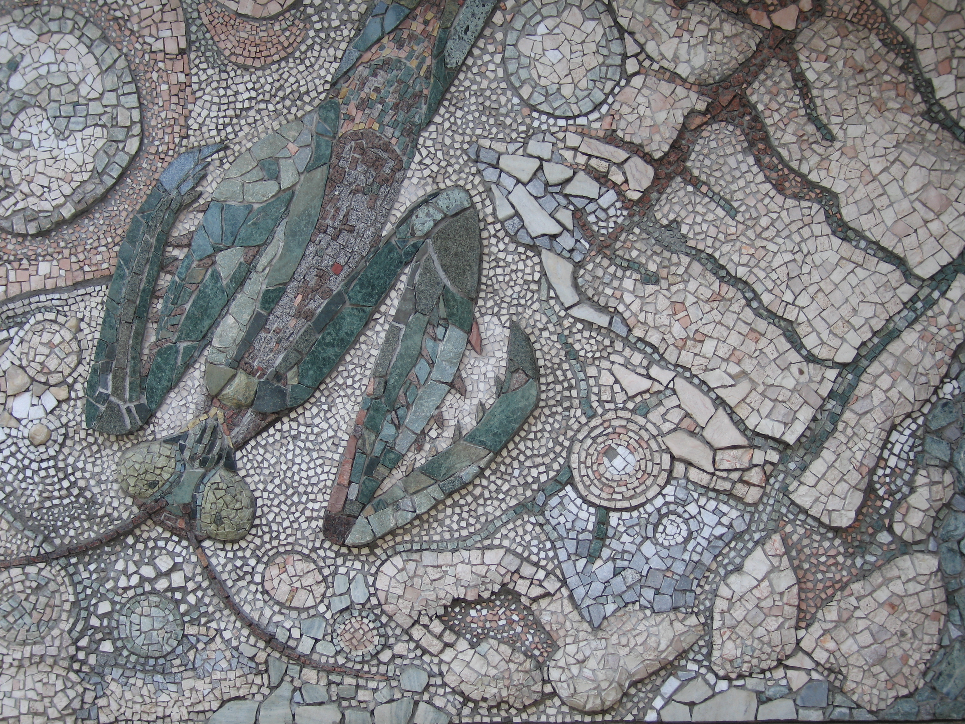 <b>55mm相当。PowerShot S70 / 約4.3MB / 3,072×2,304 / 1/15秒 / F4 / 0EV / ISO50 / WB:オート / 11.4mm</b>