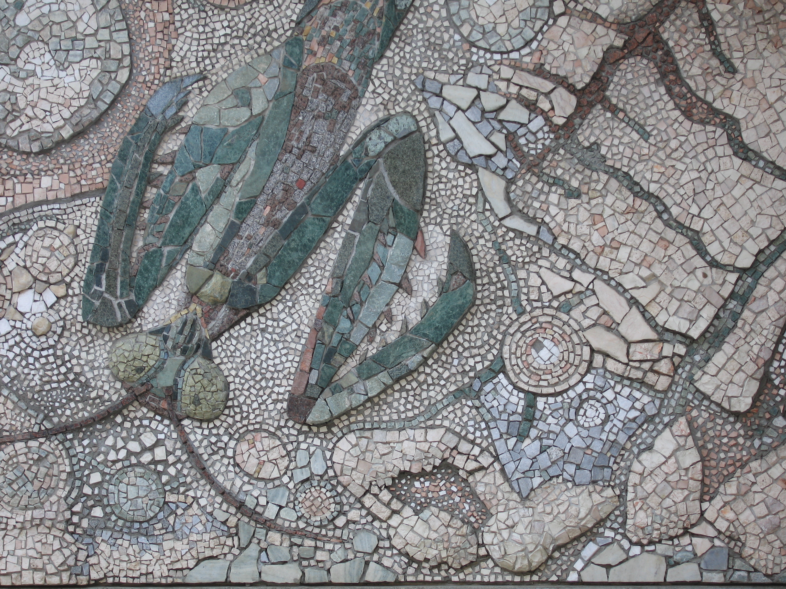 <b>100mm相当。PowerShot S70 / 約4.3MB / 3,072×2,304 / 1/8秒 / F5.3 / 0EV / ISO50 / WB:オート / 20.7mm</b>