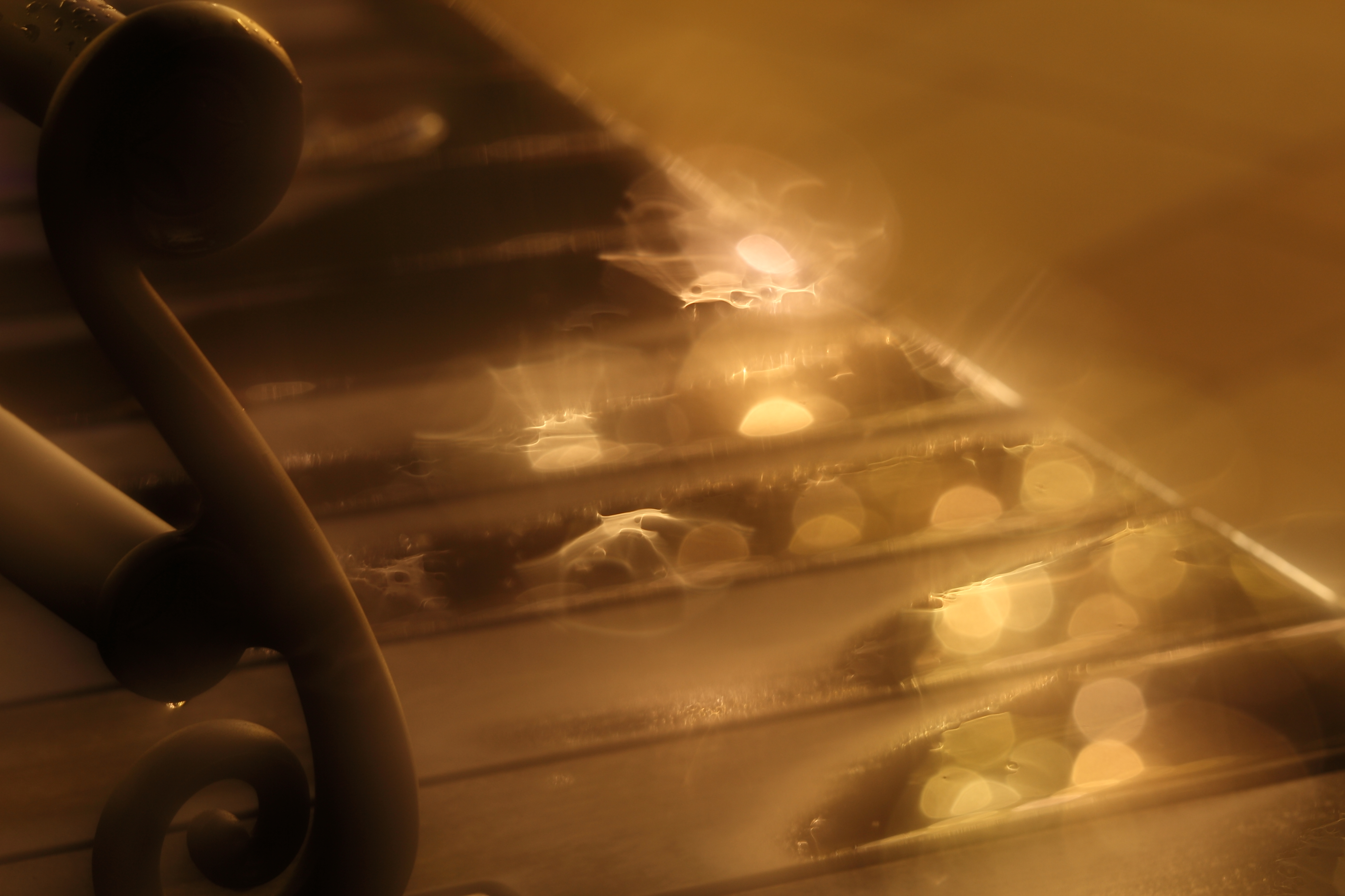 <b>EOS 60D / EF 70-200mm F2.8 L IS II USM / 約4.5MB / 3,888×2,592 / 4秒 / F5.6 / -1.0EV / ISO100 / WB:太陽光 / 140mm</b>