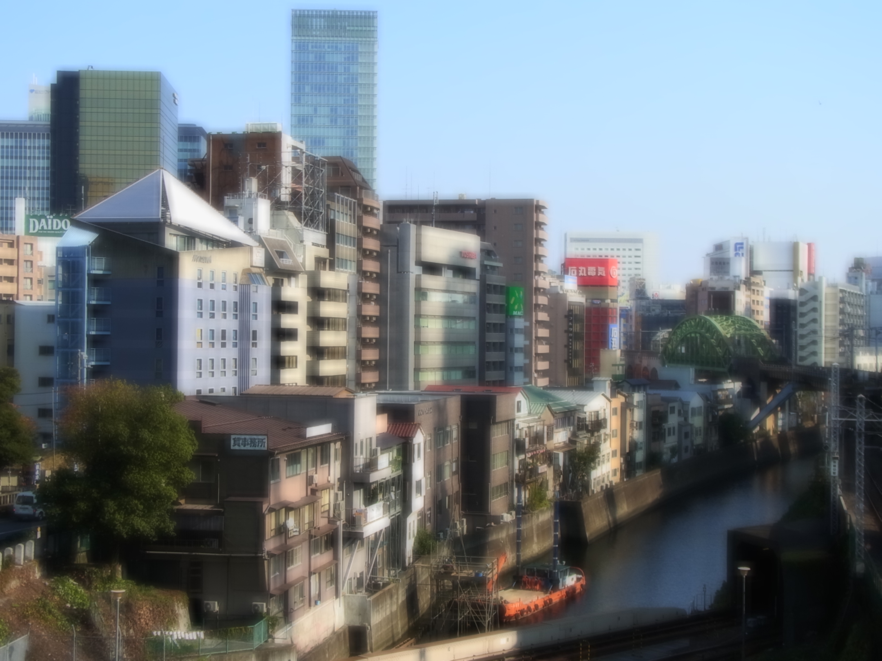 <b>クリエイティブ撮影モード:ソフトフォーカス / CX6 / 約2.7MB / 3,648×2,736 / 1/760秒 / F4.5 / 0.0EV / ISO100 / WB:オート / 10.5mm</b>