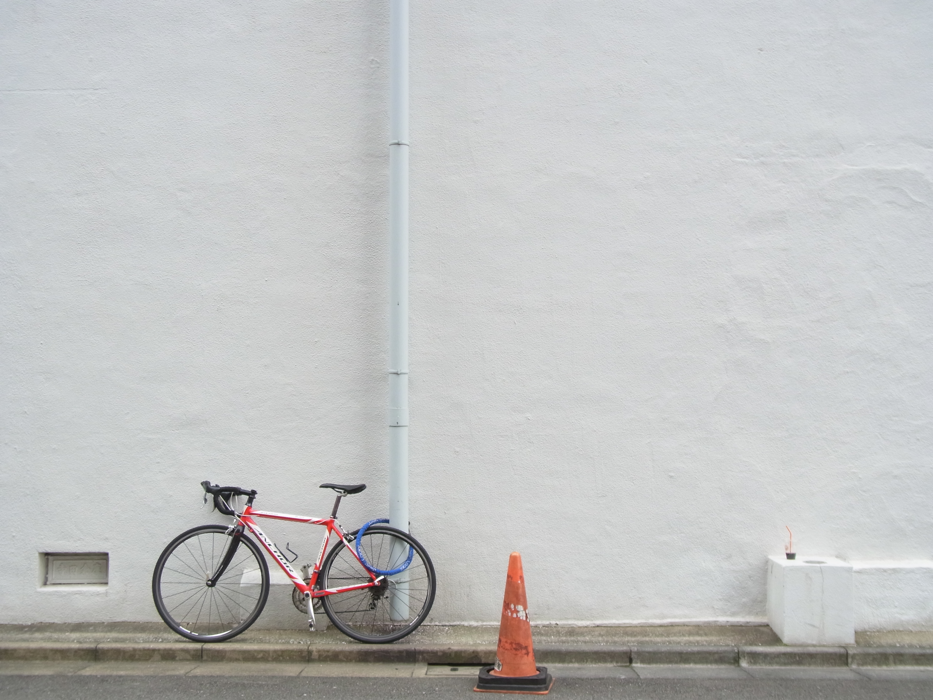 <b>CX6 / 約3.6MB / 3,648×2,736 / 1/36秒 / F4.3 / +1.2EV / ISO160 / WB:オート / 8.7mm</b>