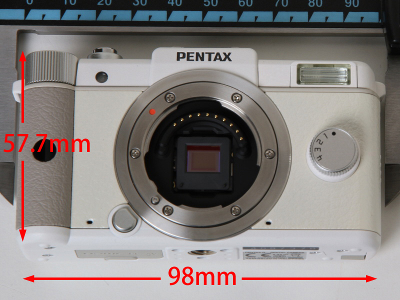 <b>PENTAX Q</b>